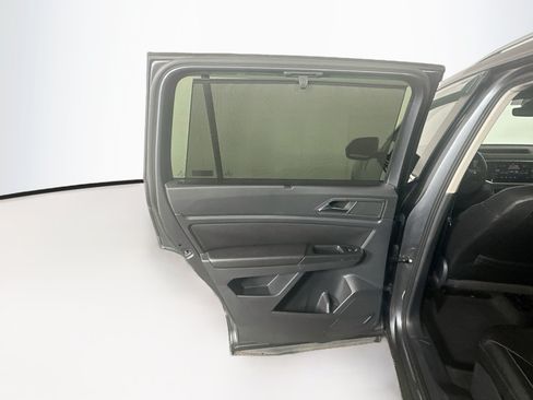 Used 2018 Volkswagen Atlas SEL FWD image 26