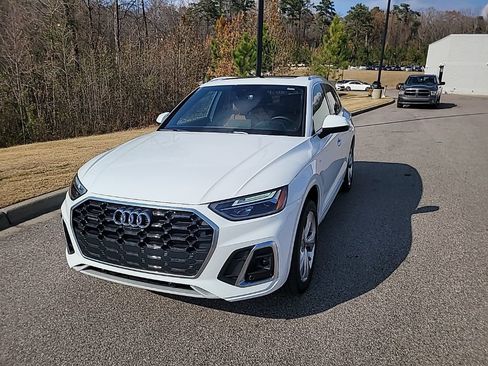Used 2024 Audi Q5 2.0T Premium Plus image 3