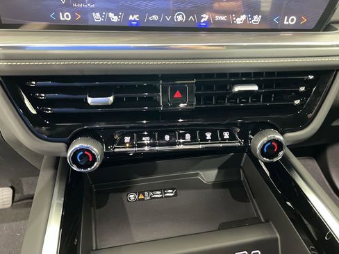 New 2025 Chevrolet Tahoe Premier image 17