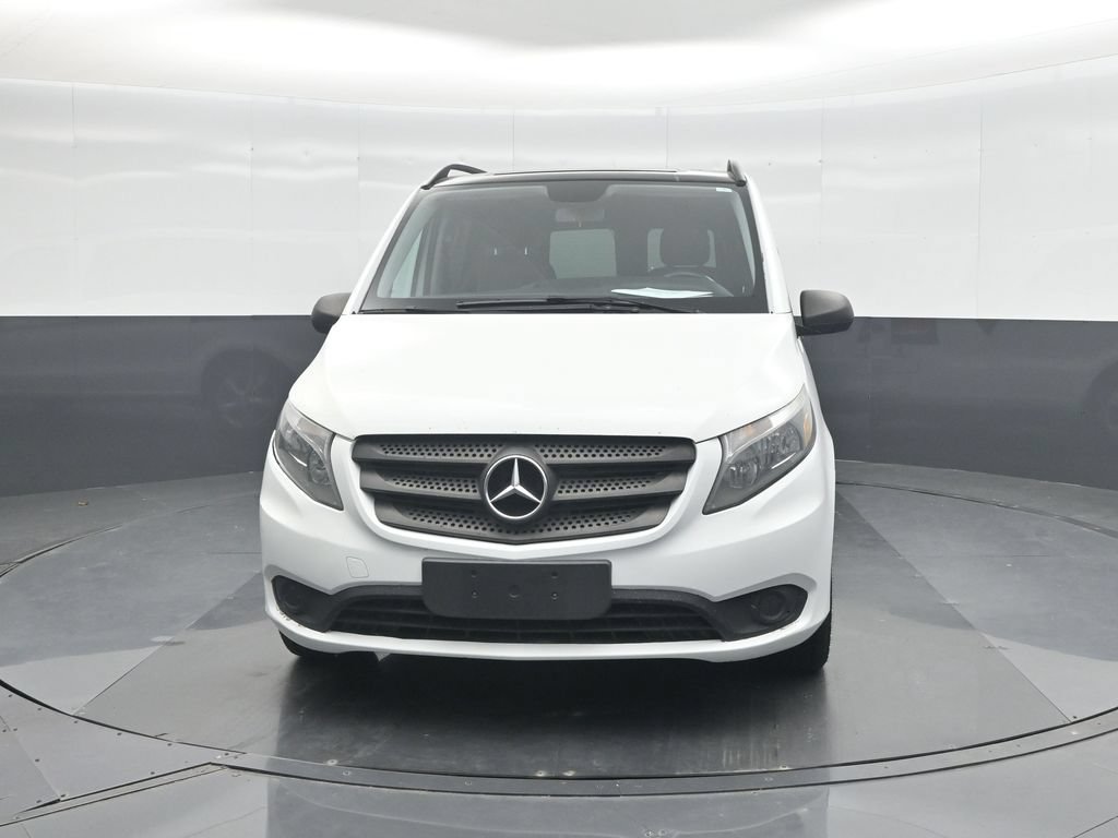 Used 2016 Mercedes-Benz Metris Passenger image 5