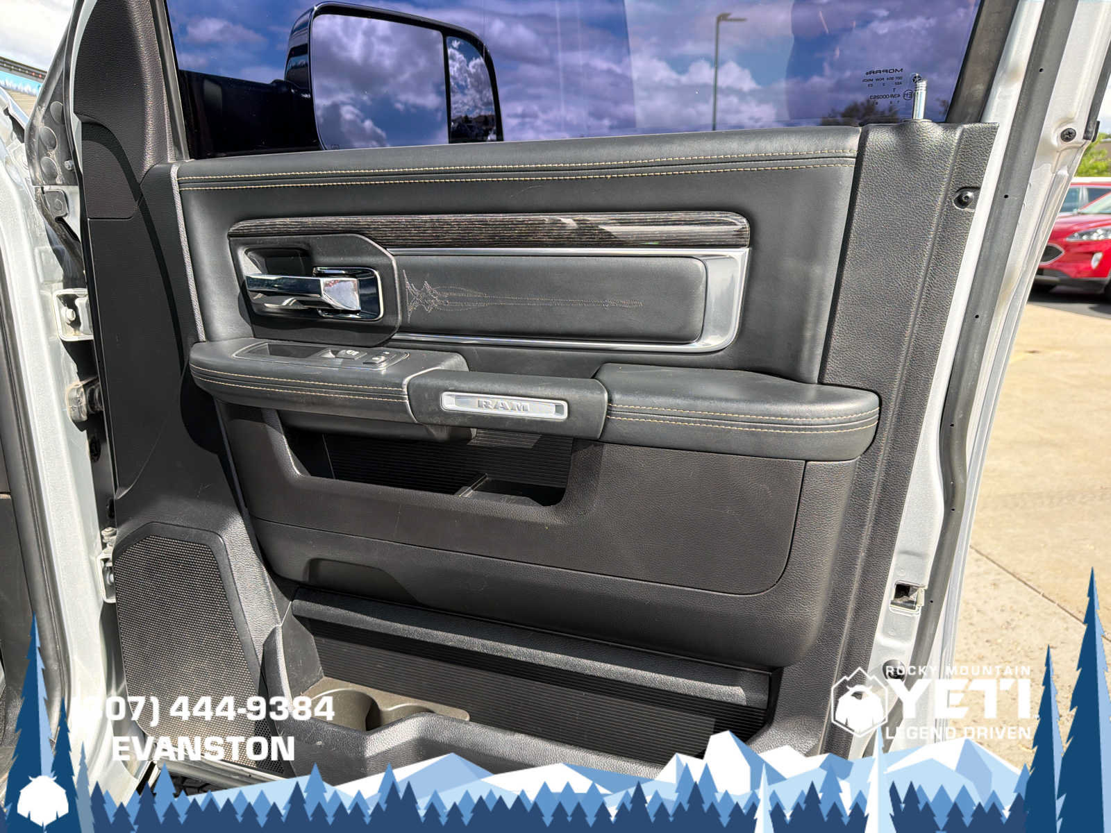 Used 2017 RAM 2500 Limited AWD/4WD image 12