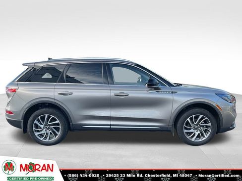 Used 2021 Lincoln Corsair Standard w/ Equipment Group 101A image 6