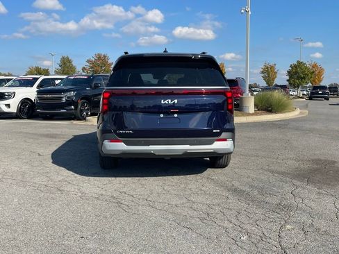 New 2026 Kia Carnival EX image 6