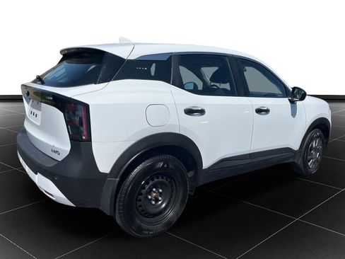 Used 2025 Nissan Kicks S AWD/4WD image 5
