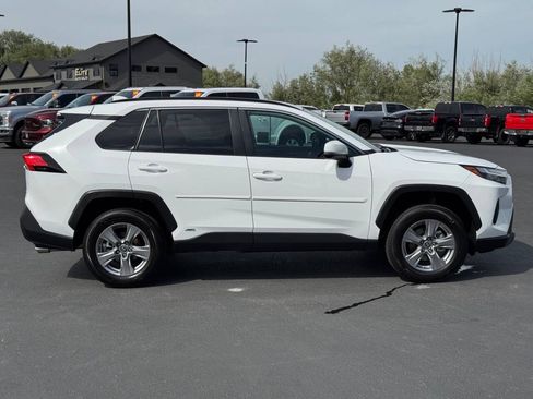Used 2024 Toyota RAV4 LE AWD/4WD image 9