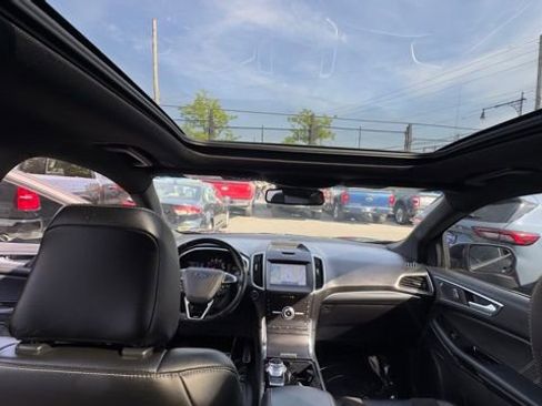Certified 2020 Ford Edge ST w/ Cold Weather Package AWD/4WD image 18
