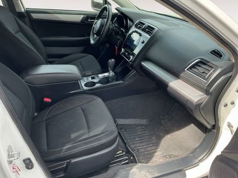 Used 2019 Subaru Outback 2.5i Premium AWD/4WD image 15