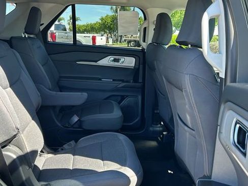 New 2026 Ford Explorer Active image 13