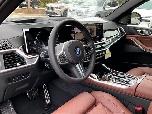 Used 2026 BMW X5 xDrive40i w/ Executive Package image 9