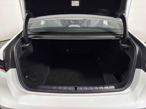 Certified 2023 BMW 760i xDrive AWD/4WD image 21