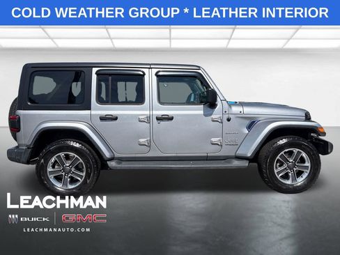 Used 2018 Jeep Wrangler Unlimited Sahara w/ Uconnect 4C Nav & Sound Group image 2