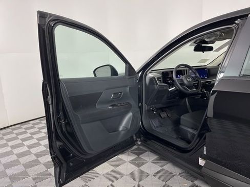 New 2026 Nissan Kicks S image 16