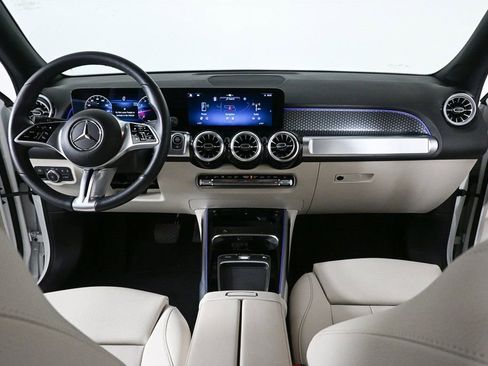 Certified 2025 Mercedes-Benz GLB 250 image 17