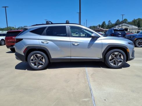 New 2026 Hyundai Tucson SEL FWD image 2