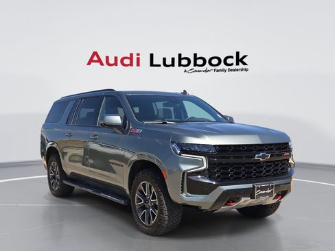 Used 2023 Chevrolet Suburban Z71 w/ Luxury Package AWD/4WD image 1