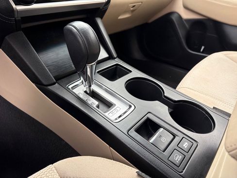 Used 2019 Subaru Outback 2.5i Premium image 29