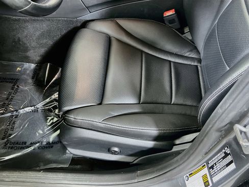 Used 2019 Mercedes-Benz C 300 4MATIC Sedan image 18
