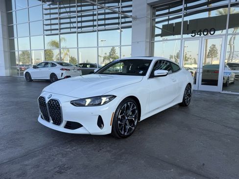 Used 2025 BMW 430i Coupe w/ Convenience Package image 1