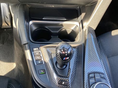 Used 2015 BMW M4 Coupe image 16