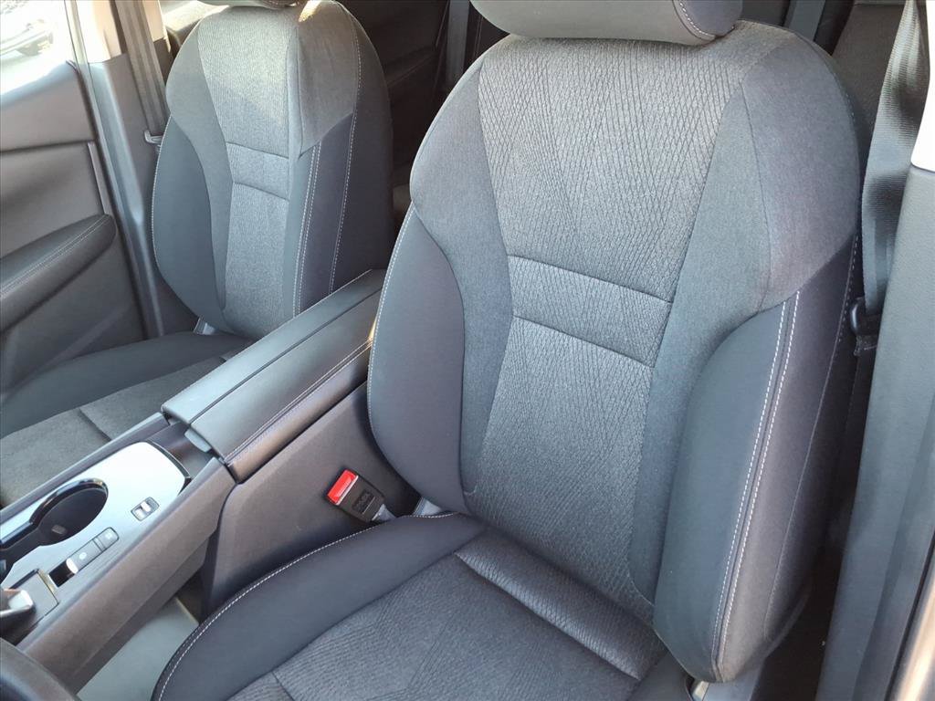 Used 2024 Nissan Rogue SV FWD image 18