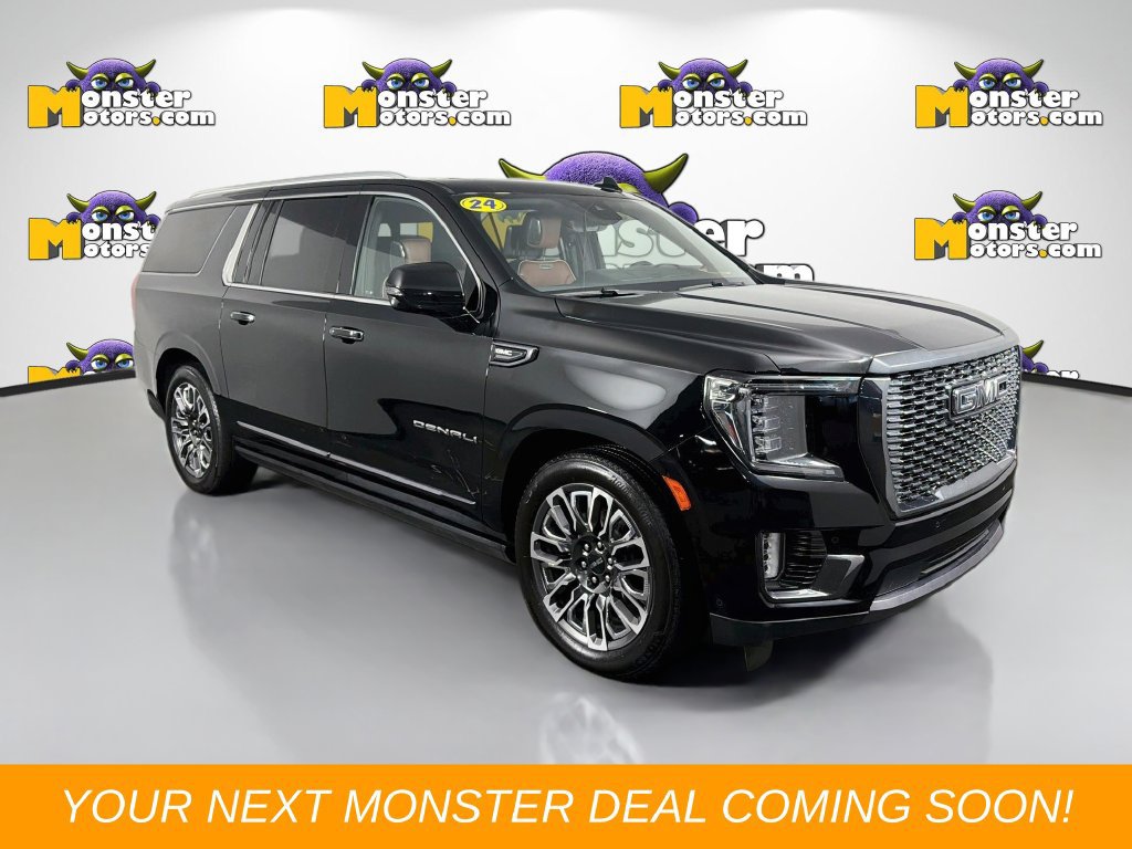 Used 2024 GMC Yukon XL Denali Ultimate AWD/4WD image 3