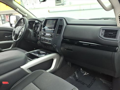 Certified 2024 Nissan Titan SV w/ SV Convenience Package image 13