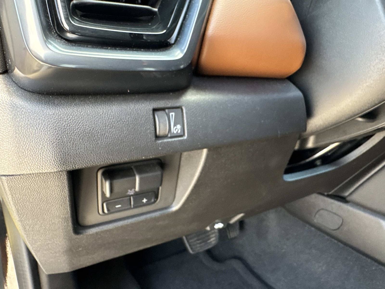 Used 2023 GMC Canyon AT4 w/ AT4 Premium Package AWD/4WD image 38