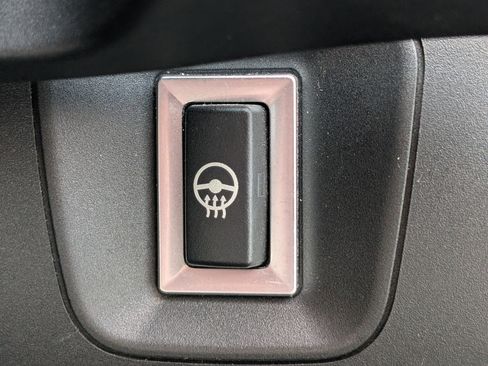 Used 2019 BMW 230i xDrive Convertible w/ Convenience Package image 22