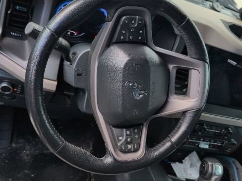 Used 2024 Ford Bronco Wildtrak AWD/4WD image 8
