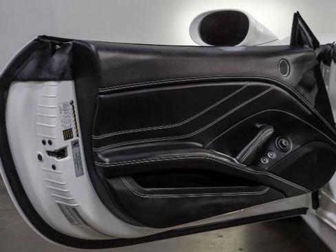 Used 2015 Ferrari California T image 46