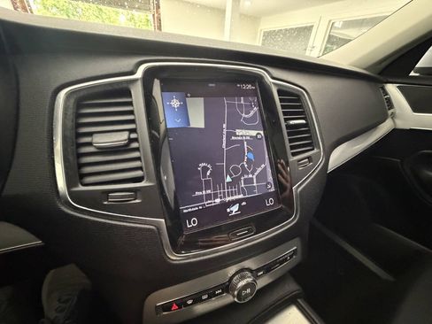Used 2016 Volvo XC90 T5 Momentum FWD image 27