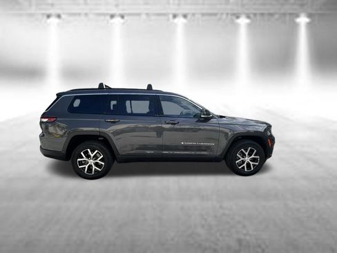 Used 2024 Jeep Grand Cherokee L Limited RWD image 8
