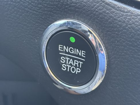 Used 2016 Ford Edge SEL w/ Equipment Group 201A AWD/4WD image 18