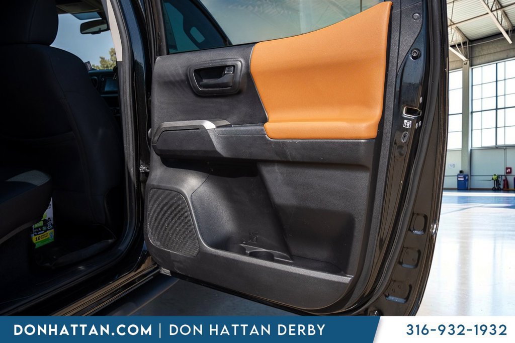 Used 2019 Toyota Tacoma SR5 RWD image 22
