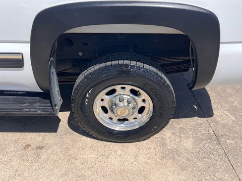 Used 2002 Chevrolet Silverado 2500 LS w/ Electrical Convenience Pkg image 28