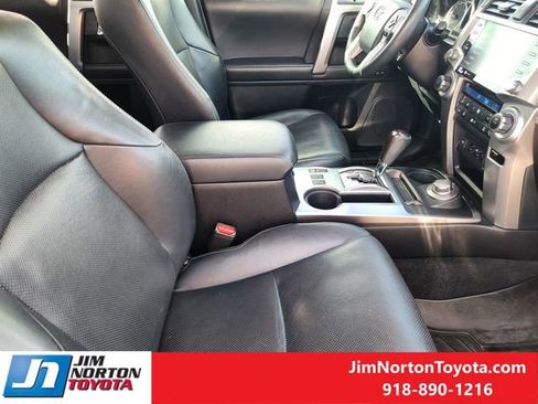 Used 2020 Toyota 4Runner Limited AWD/4WD image 15