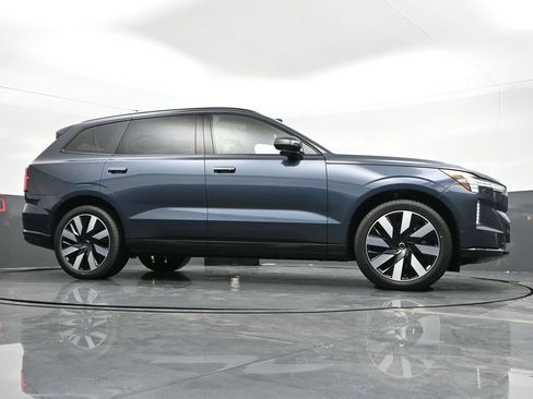 New 2025 Volvo EX90 Ultra AWD/4WD image 34