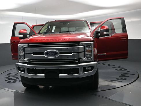 Used 2017 Ford F250 Lariat w/ Lariat Ultimate Package AWD/4WD image 21