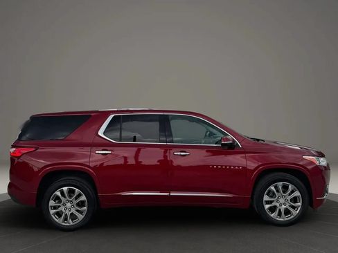 Used 2018 Chevrolet Traverse Premier w/ Driver Confidence II Package FWD image 7