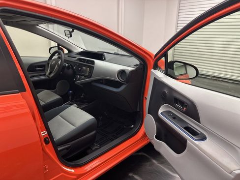 Used 2012 Toyota Prius C Three FWD image 8