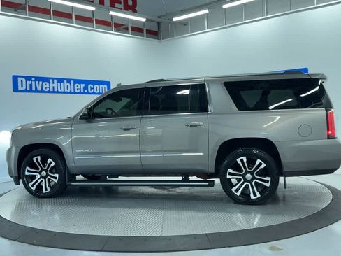 Used 2019 GMC Yukon XL Denali w/ Denali Ultimate Package AWD/4WD image 8