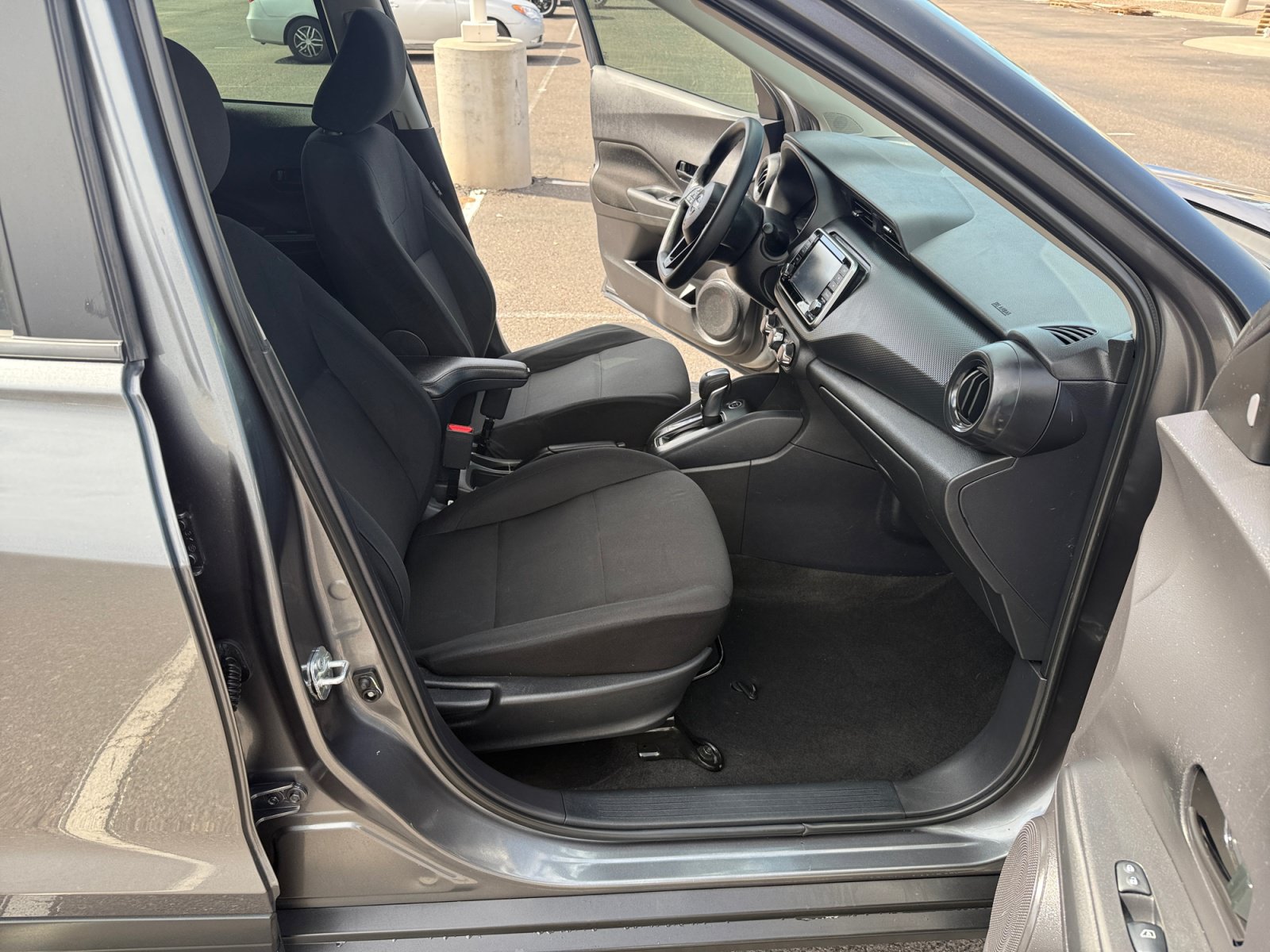 Used 2024 Nissan Kicks S FWD image 31