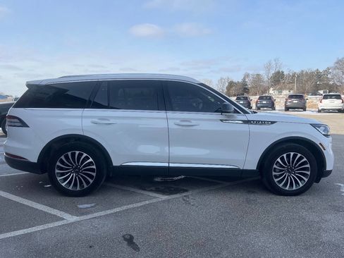 Used 2023 Lincoln Aviator Reserve w/ Class IV Trailer Tow Package image 8