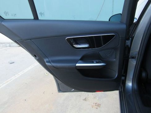 Used 2023 Mercedes-Benz C 300 Sedan image 19
