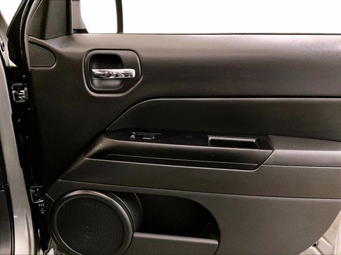 Used 2014 Jeep Patriot Sport w/ Power Value Group image 23