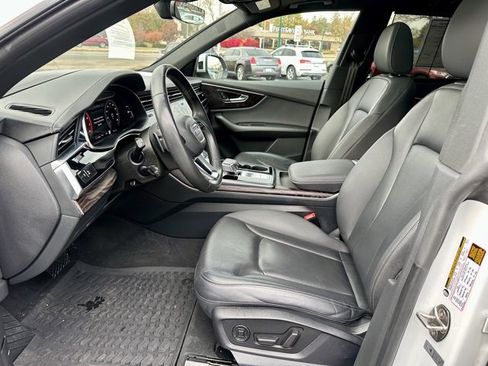 Used 2021 Audi Q8 Prestige image 13