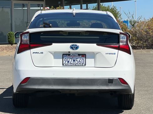 Used 2022 Toyota Prius LE FWD image 8