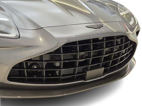 New 2025 Aston Martin V8 Vantage Coupe image 4
