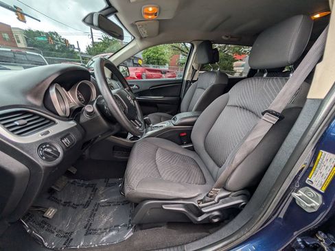 Used 2018 Dodge Journey SE FWD image 15