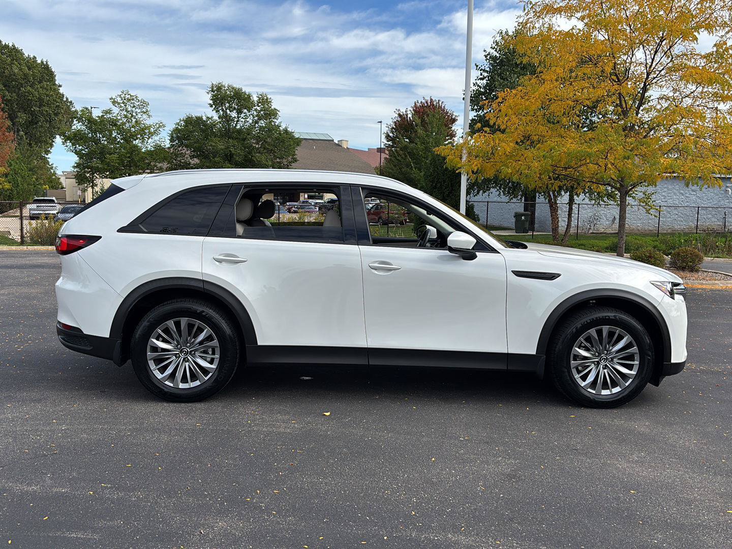 Used 2024 MAZDA CX-90 3.3 Turbo w/ Preferred Plus AWD/4WD image 9